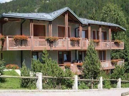 Residence Orsa Maggiore 마돈나 디 캄필리오 외부 사진